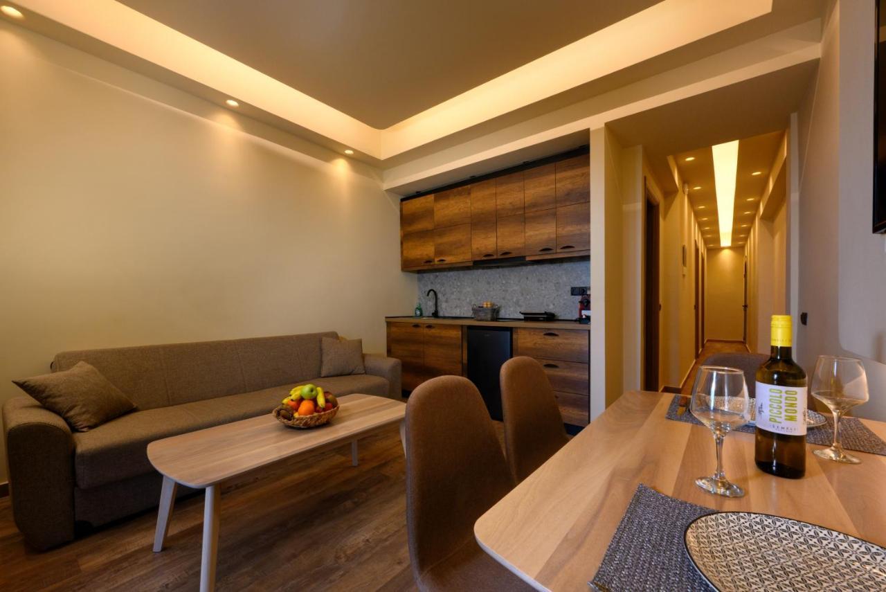 Seven Keys Luxury Suites Achílleion Exterior photo
