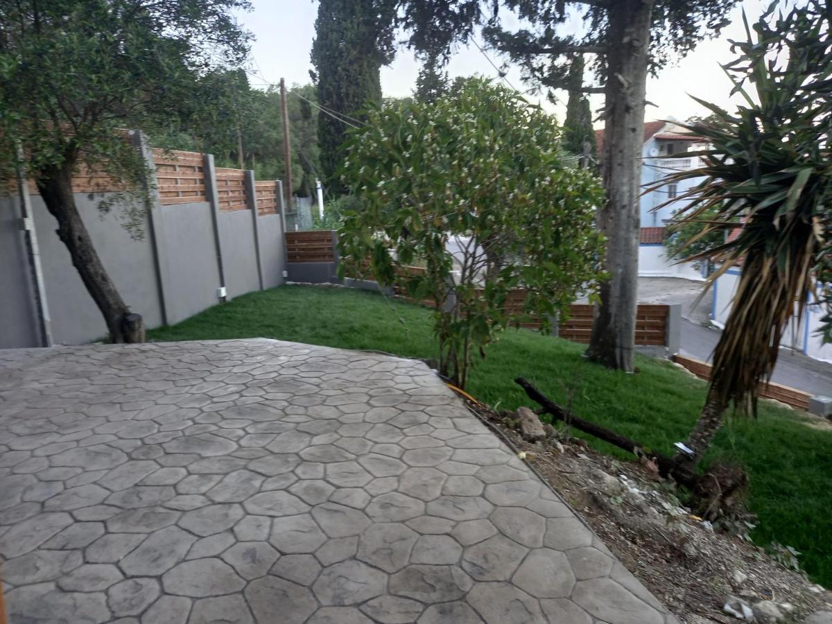 Seven Keys Luxury Suites Achílleion Exterior photo